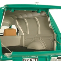 18851-1:18 Ford XC Sundowner Modena Green | 18851-2