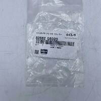 KI82662G6020-Genuine Kia Cover Front Door O/S Handle Right Hand 82662G6020-2