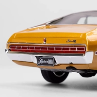 ACR18FP4LB-1:18 Scale Ford P4 Landau Tropic Gold | ACR18FP4LB-3