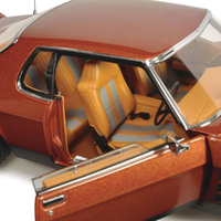 18882-1:18 Holden HJ Monaro GTS Coupe Persian Sand |  18882-5